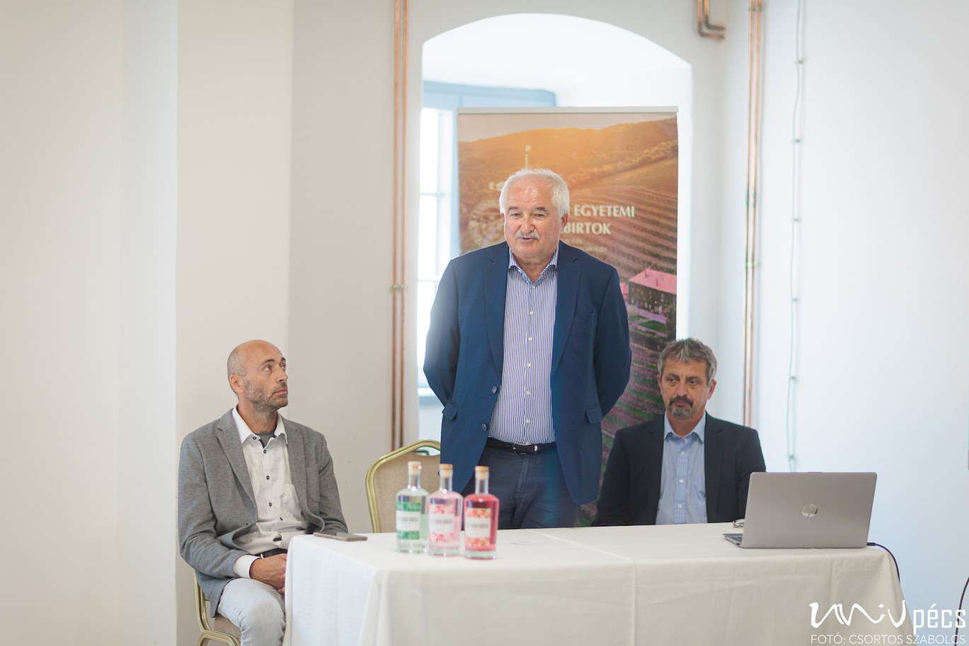 20250520 SZBKI „Szőlő alapanyagú,aromavesztés nélküli, extra illatos, új gintermékek és gintechnológia kutatása” Projektzáró rendezvény-11299249-csortos-szabolcs-